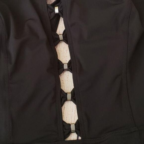 NWT Amoressa High Neck Key Hole Front Detail One-Piece Swimsuit - Picture 4 of 10